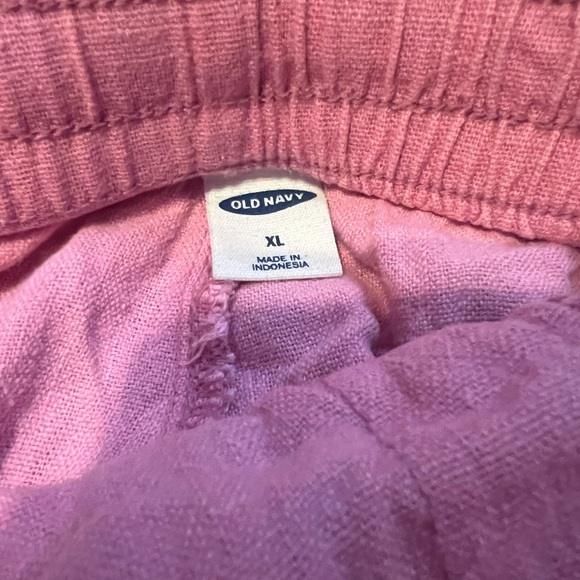 Pink Linen Shorts - Picture 3 of 4